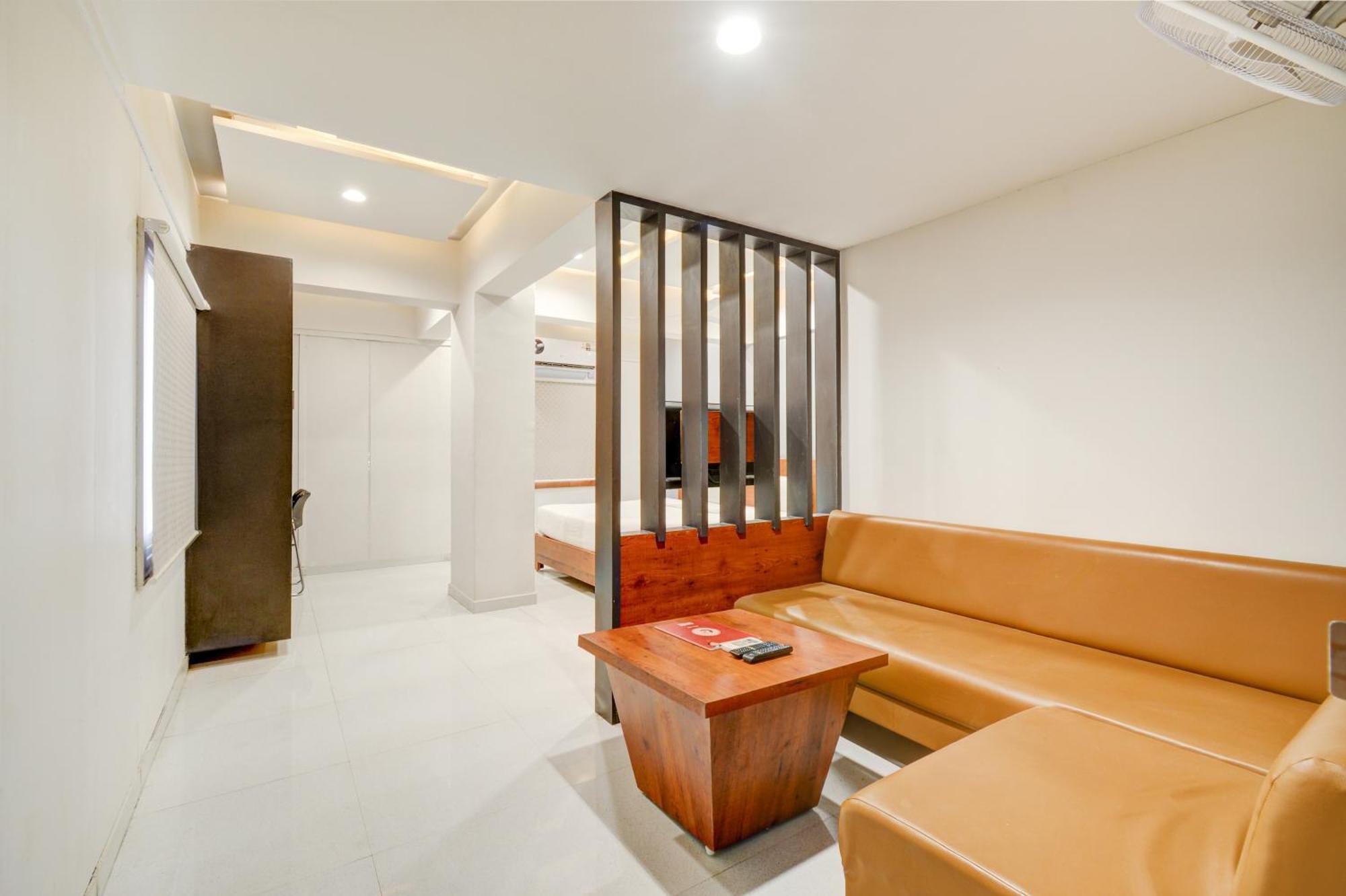 Hotel Desert Inn Tharad Kültér fotó